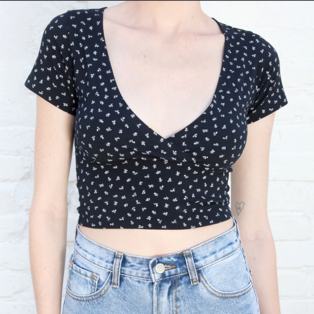 Bundle of 2 Brandy Melville Top Amara